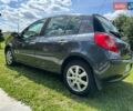 Серый Рено Клио, объемом двигателя 1.6 л и пробегом 215 тыс. км за 6200 $, фото 2 на Automoto.ua