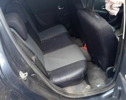 Серый Рено Клио, объемом двигателя 1.6 л и пробегом 267 тыс. км за 1800 $, фото 1 на Automoto.ua