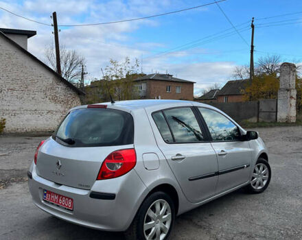 Серый Рено Клио, объемом двигателя 1.6 л и пробегом 140 тыс. км за 5450 $, фото 19 на Automoto.ua