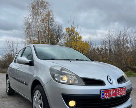 Серый Рено Клио, объемом двигателя 1.6 л и пробегом 140 тыс. км за 5450 $, фото 1 на Automoto.ua
