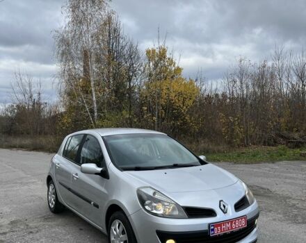 Серый Рено Клио, объемом двигателя 1.6 л и пробегом 143 тыс. км за 5150 $, фото 3 на Automoto.ua