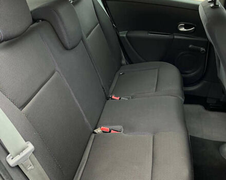 Серый Рено Клио, объемом двигателя 1.6 л и пробегом 140 тыс. км за 5450 $, фото 51 на Automoto.ua