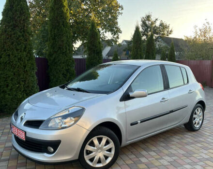 Сірий Рено Кліо, об'ємом двигуна 1.6 л та пробігом 142 тис. км за 5299 $, фото 7 на Automoto.ua