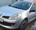 Серый Рено Клио, объемом двигателя 1.6 л и пробегом 162 тыс. км за 5600 $, фото 1 на Automoto.ua