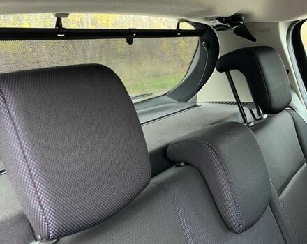 Серый Рено Клио, объемом двигателя 1.6 л и пробегом 143 тыс. км за 5150 $, фото 16 на Automoto.ua