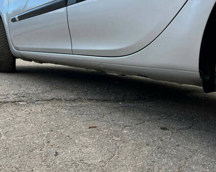 Серый Рено Клио, объемом двигателя 1.6 л и пробегом 140 тыс. км за 5450 $, фото 14 на Automoto.ua