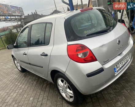 Серый Рено Клио, объемом двигателя 1.15 л и пробегом 244 тыс. км за 3400 $, фото 2 на Automoto.ua