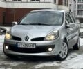 Серый Рено Клио, объемом двигателя 1.6 л и пробегом 163 тыс. км за 5999 $, фото 1 на Automoto.ua