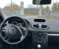 Серый Рено Клио, объемом двигателя 1.6 л и пробегом 143 тыс. км за 5150 $, фото 13 на Automoto.ua
