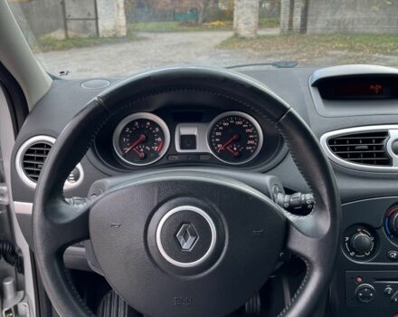 Сірий Рено Кліо, об'ємом двигуна 1.6 л та пробігом 143 тис. км за 5099 $, фото 8 на Automoto.ua