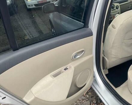 Серый Рено Клио, объемом двигателя 1.6 л и пробегом 180 тыс. км за 6200 $, фото 10 на Automoto.ua