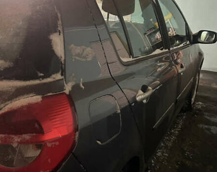 Сірий Рено Кліо, об'ємом двигуна 1.4 л та пробігом 205 тис. км за 4700 $, фото 4 на Automoto.ua