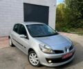 Серый Рено Клио, объемом двигателя 1.6 л и пробегом 140 тыс. км за 5499 $, фото 1 на Automoto.ua