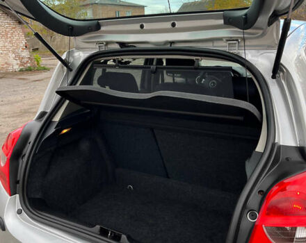 Серый Рено Клио, объемом двигателя 1.6 л и пробегом 140 тыс. км за 5450 $, фото 49 на Automoto.ua