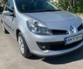 Серый Рено Клио, объемом двигателя 1.6 л и пробегом 220 тыс. км за 4500 $, фото 1 на Automoto.ua