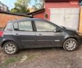 Серый Рено Клио, объемом двигателя 2 л и пробегом 264 тыс. км за 6500 $, фото 12 на Automoto.ua