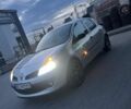 Серый Рено Клио, объемом двигателя 1.1 л и пробегом 230 тыс. км за 3502 $, фото 1 на Automoto.ua