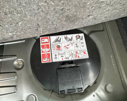 Серый Рено Клио, объемом двигателя 1.6 л и пробегом 160 тыс. км за 6400 $, фото 22 на Automoto.ua