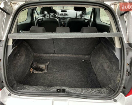 Сірий Рено Кліо, об'ємом двигуна 1.15 л та пробігом 220 тис. км за 3400 $, фото 21 на Automoto.ua