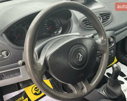 Сірий Рено Кліо, об'ємом двигуна 1.15 л та пробігом 220 тис. км за 3400 $, фото 8 на Automoto.ua