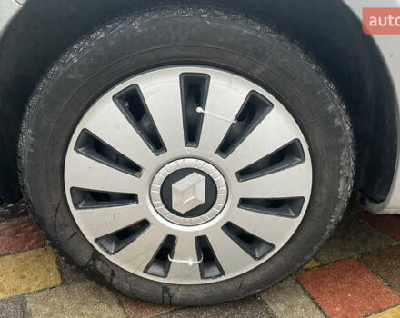 Сірий Рено Кліо, об'ємом двигуна 1.15 л та пробігом 220 тис. км за 3400 $, фото 16 на Automoto.ua