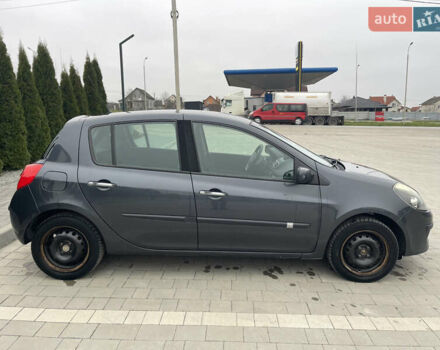 Сірий Рено Кліо, об'ємом двигуна 1.2 л та пробігом 298 тис. км за 3750 $, фото 8 на Automoto.ua