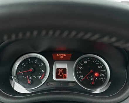 Серый Рено Клио, объемом двигателя 1.6 л и пробегом 160 тыс. км за 6400 $, фото 17 на Automoto.ua