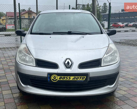 Сірий Рено Кліо, об'ємом двигуна 1.15 л та пробігом 220 тис. км за 3400 $, фото 1 на Automoto.ua