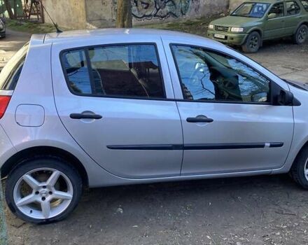 Серый Рено Клио, объемом двигателя 1.2 л и пробегом 154 тыс. км за 4800 $, фото 1 на Automoto.ua