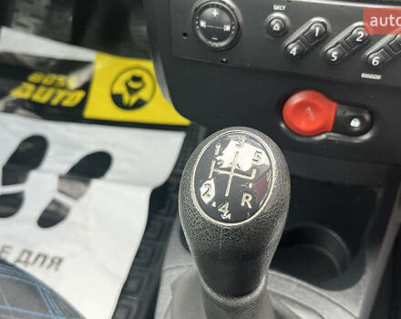 Сірий Рено Кліо, об'ємом двигуна 1.15 л та пробігом 220 тис. км за 3400 $, фото 11 на Automoto.ua