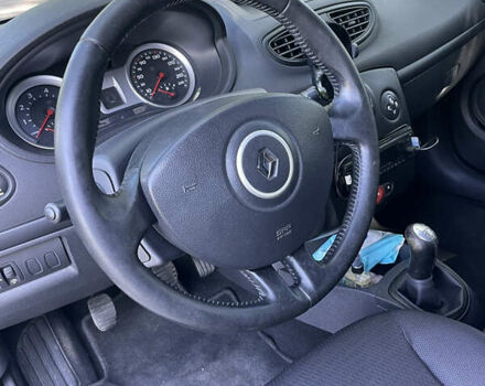 Серый Рено Клио, объемом двигателя 1.2 л и пробегом 222 тыс. км за 5700 $, фото 6 на Automoto.ua