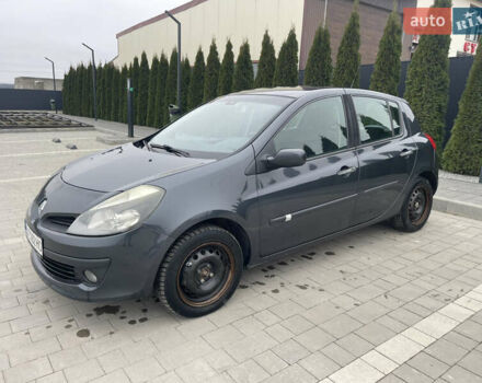 Сірий Рено Кліо, об'ємом двигуна 1.2 л та пробігом 298 тис. км за 3750 $, фото 1 на Automoto.ua