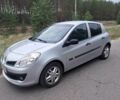 Серый Рено Клио, объемом двигателя 1.1 л и пробегом 230 тыс. км за 4115 $, фото 1 на Automoto.ua