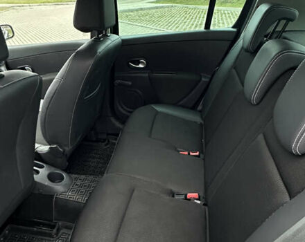 Серый Рено Клио, объемом двигателя 1.6 л и пробегом 160 тыс. км за 6400 $, фото 16 на Automoto.ua