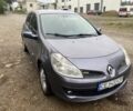 Серый Рено Клио, объемом двигателя 1.6 л и пробегом 156 тыс. км за 4350 $, фото 3 на Automoto.ua