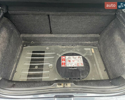 Сірий Рено Кліо, об'ємом двигуна 1.2 л та пробігом 298 тис. км за 3750 $, фото 14 на Automoto.ua