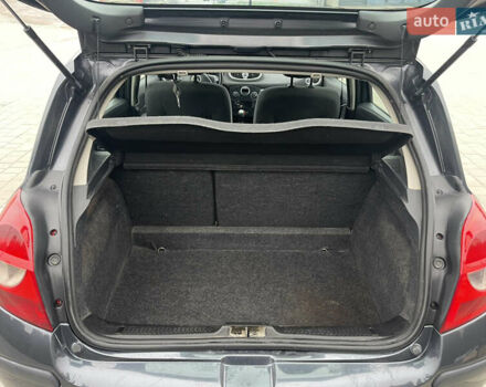 Сірий Рено Кліо, об'ємом двигуна 1.2 л та пробігом 298 тис. км за 3750 $, фото 4 на Automoto.ua