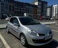 Серый Рено Клио, объемом двигателя 1.2 л и пробегом 239 тыс. км за 4600 $, фото 1 на Automoto.ua