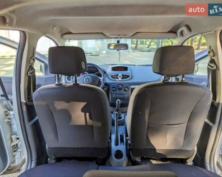 Сірий Рено Кліо, об'ємом двигуна 1.39 л та пробігом 265 тис. км за 3555 $, фото 12 на Automoto.ua