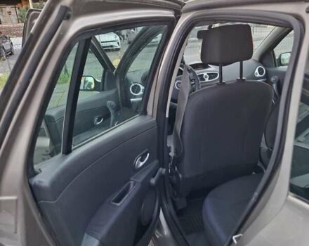 Серый Рено Клио, объемом двигателя 1.5 л и пробегом 272 тыс. км за 5200 $, фото 5 на Automoto.ua