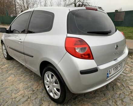 Сірий Рено Кліо, об'ємом двигуна 1.1 л та пробігом 300 тис. км за 3850 $, фото 4 на Automoto.ua