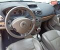 Серый Рено Клио, объемом двигателя 2 л и пробегом 220 тыс. км за 6499 $, фото 15 на Automoto.ua