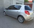 Серый Рено Клио, объемом двигателя 2 л и пробегом 220 тыс. км за 6499 $, фото 2 на Automoto.ua