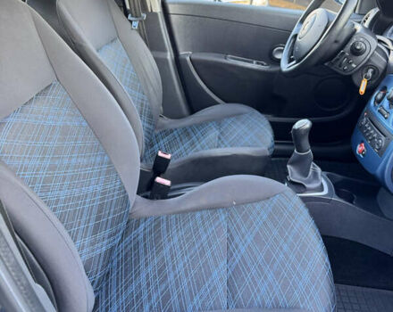 Серый Рено Клио, объемом двигателя 1.15 л и пробегом 130 тыс. км за 5100 $, фото 16 на Automoto.ua