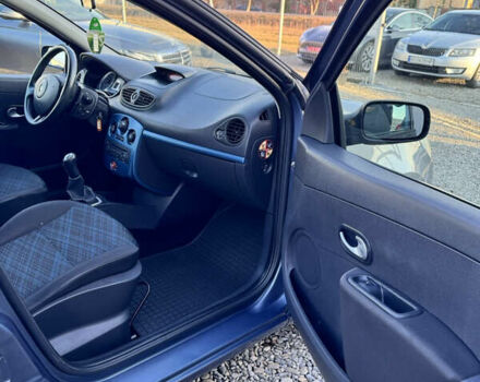 Серый Рено Клио, объемом двигателя 1.15 л и пробегом 130 тыс. км за 5100 $, фото 14 на Automoto.ua