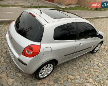 Сірий Рено Кліо, об'ємом двигуна 1.15 л та пробігом 300 тис. км за 3850 $, фото 11 на Automoto.ua