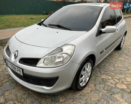 Сірий Рено Кліо, об'ємом двигуна 1.15 л та пробігом 300 тис. км за 3850 $, фото 1 на Automoto.ua