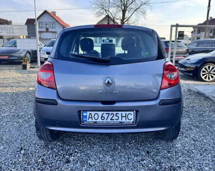 Серый Рено Клио, объемом двигателя 1.15 л и пробегом 130 тыс. км за 5100 $, фото 4 на Automoto.ua