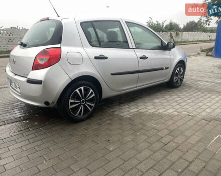 Серый Рено Клио, объемом двигателя 1.15 л и пробегом 31 тыс. км за 3500 $, фото 6 на Automoto.ua