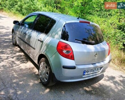 Сірий Рено Кліо, об'ємом двигуна 1.4 л та пробігом 250 тис. км за 3950 $, фото 8 на Automoto.ua